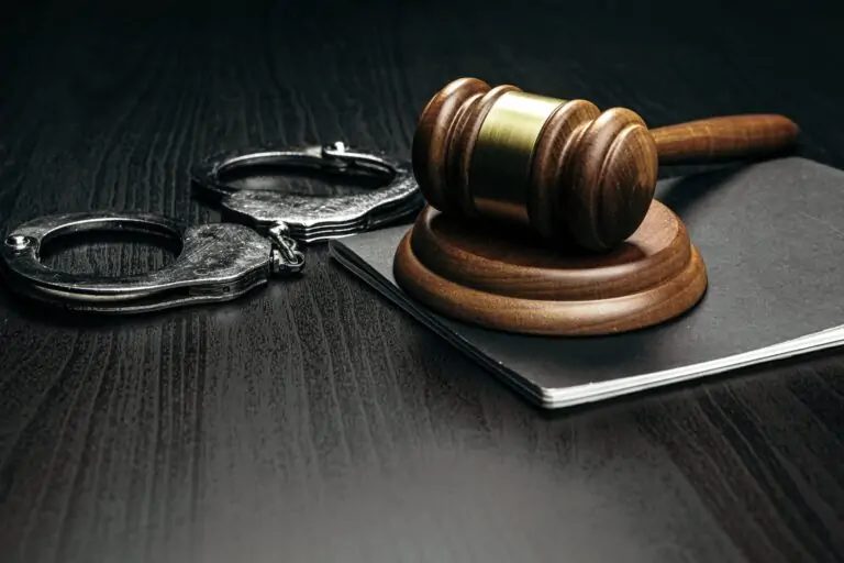 Що робити при затриманні: перші 24 години